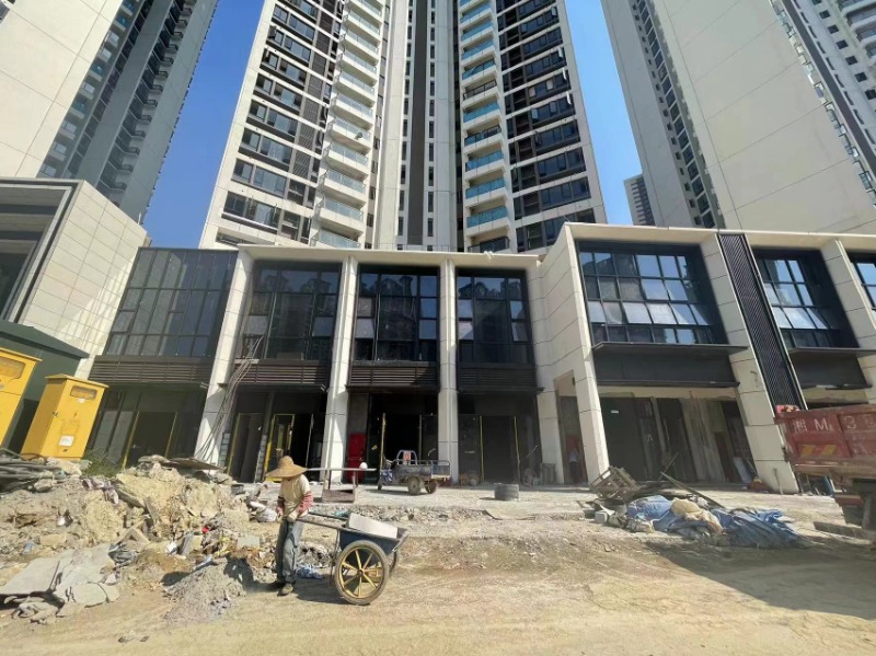 綠地·香港灣區公司廣州杉禾田晶舍幕墻工程